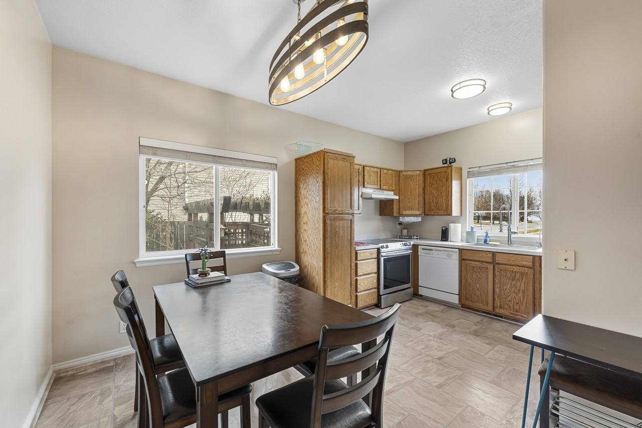 918 E 1375 N #1 - Photo 7 of 11