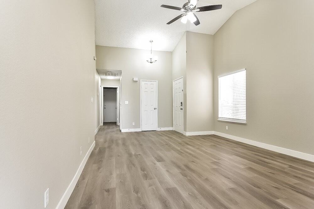 4361 Faberge Ave - Photo 3 of 15