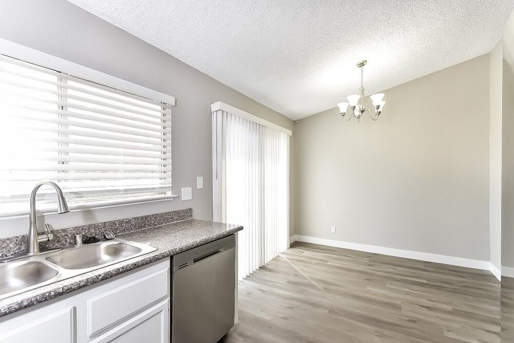 4361 Faberge Ave - Photo 6 of 15