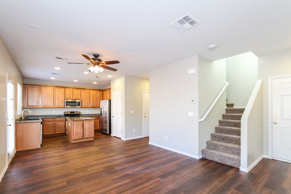 698 Calamus Palm Pl - Photo 4 of 18