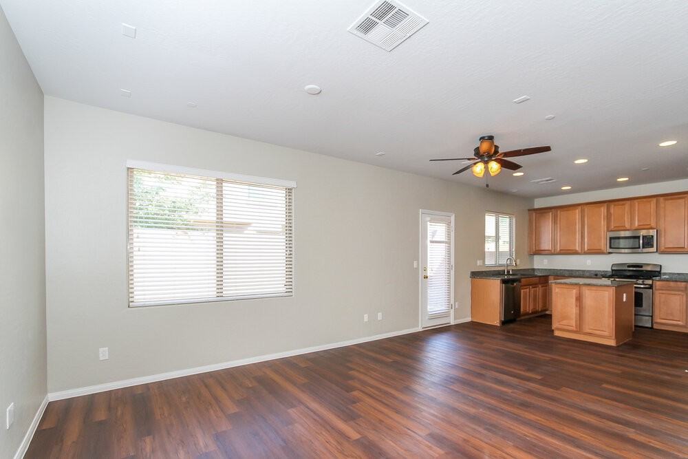 698 Calamus Palm Pl - Photo 5 of 18