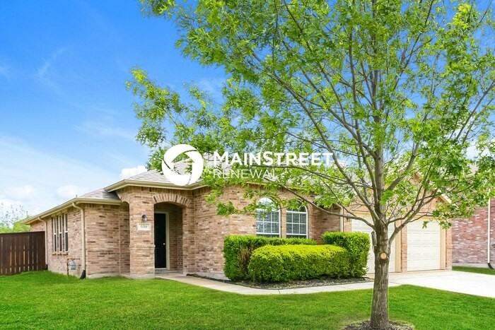 539 Chestnut Trl - Photo 3 of 16