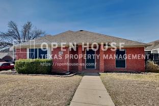 6901 Club Creek Dr - Photo 1 of 1