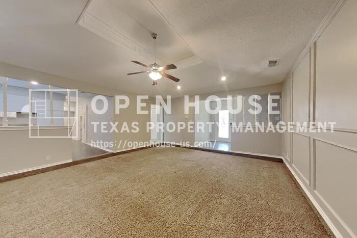 3609 Hialeah Dr - Photo 5 of 21