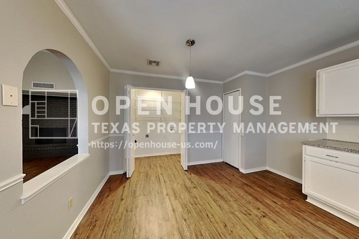 1408 Vanderbilt Dr - Photo 7 of 20