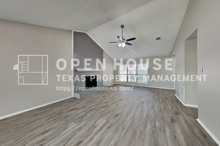 3933 18th St - Photo 5 of 22