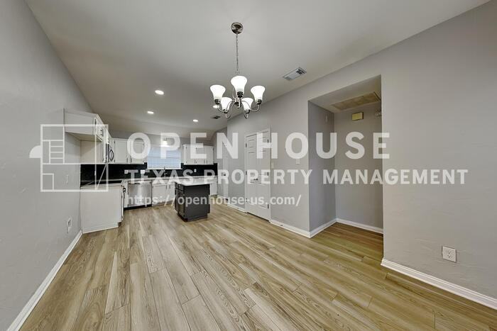 10464 Quest Dr - Photo 7 of 23