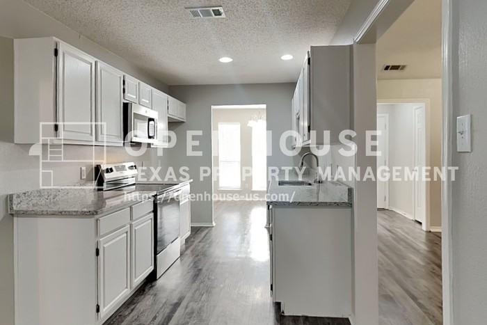 232 Dodge Trl - Photo 7 of 23