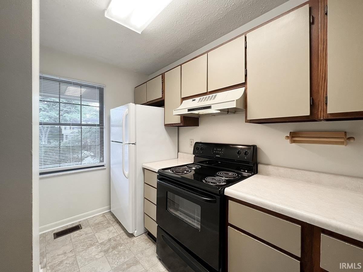 513 Graham Pl - Photo 6 of 30