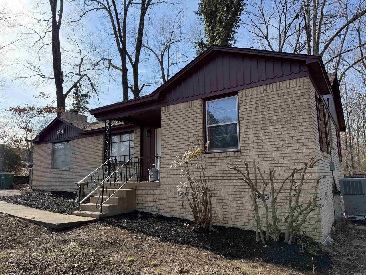 5214 Western Hills Ave - Photo 2 of 26