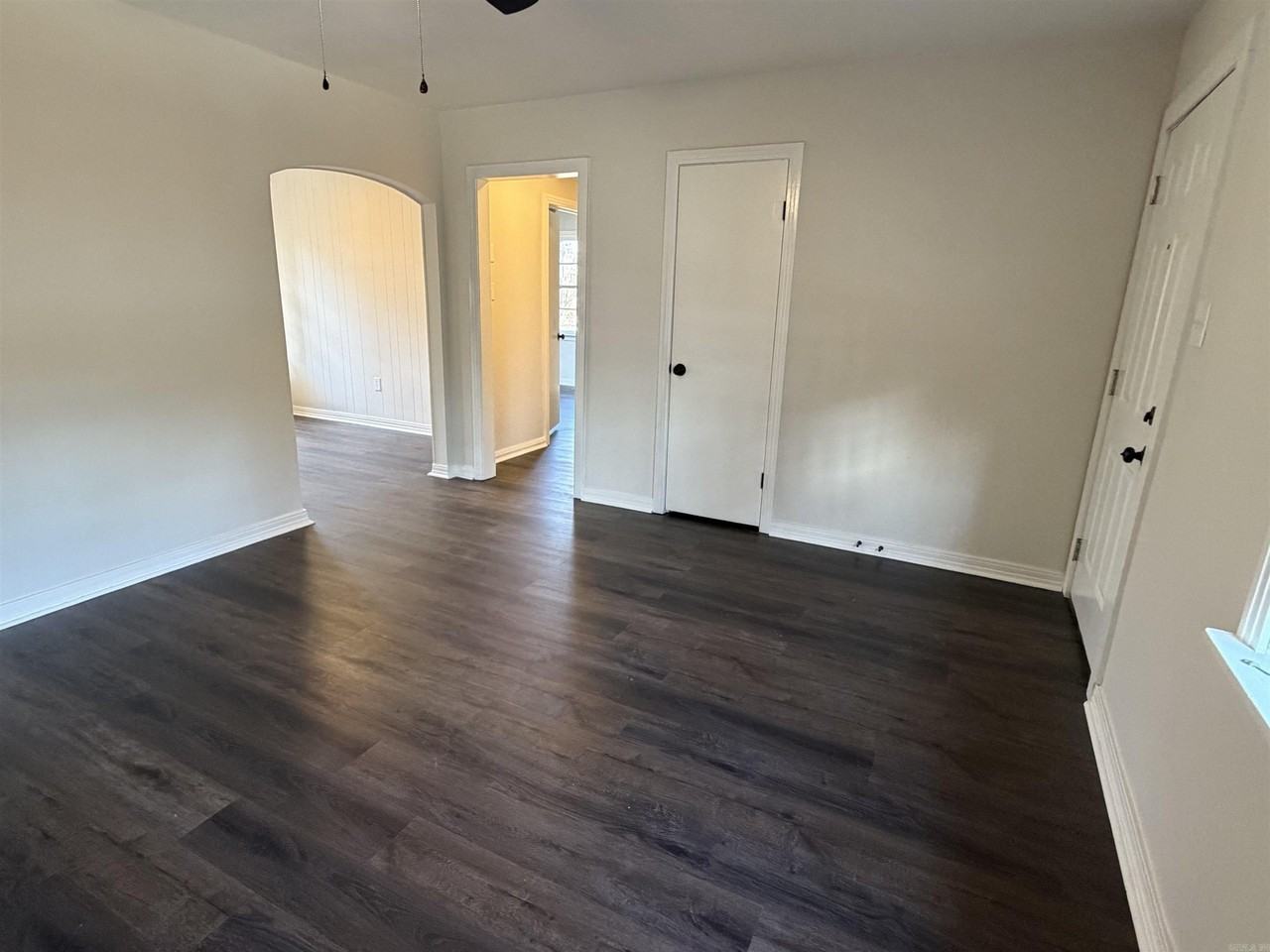 5214 Western Hills Ave - Photo 6 of 26