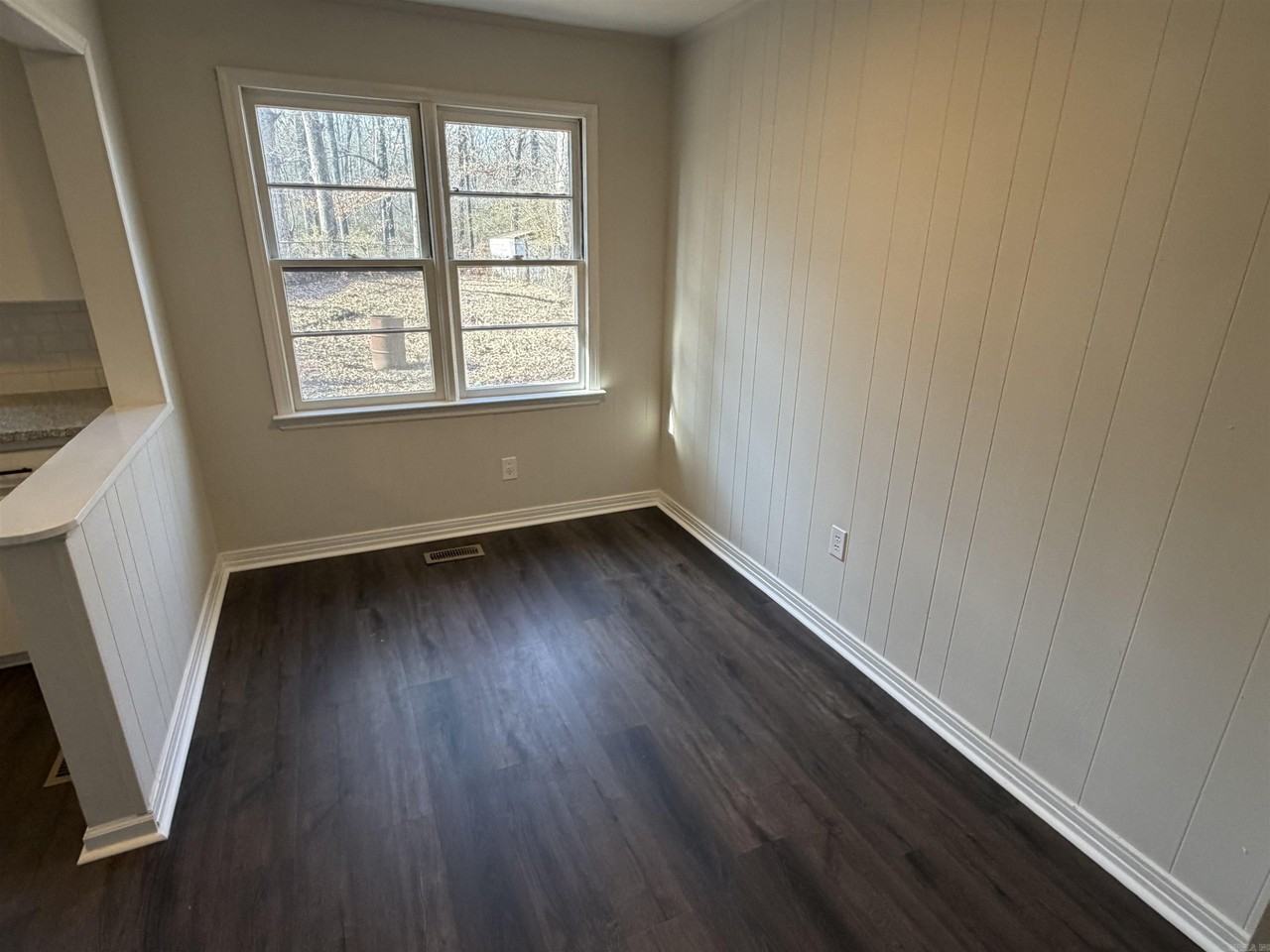 5214 Western Hills Ave - Photo 7 of 26