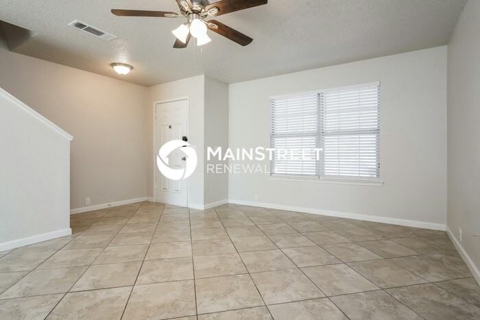 1912 Berkeley Dr - Photo 4 of 18