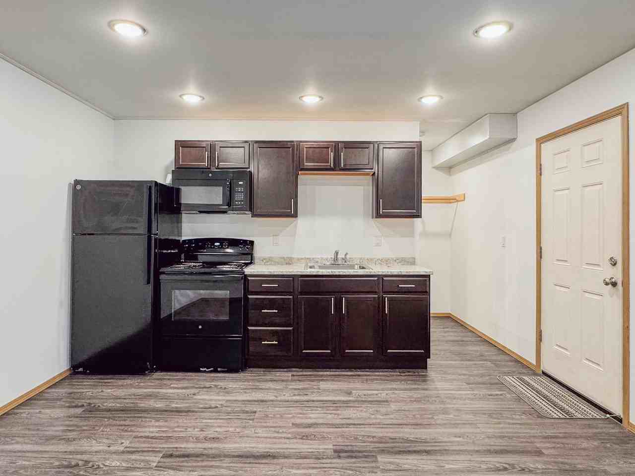 551 Snowman Lane - Photo 3 of 20