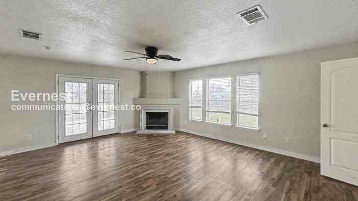 386 Siebert Dr - Photo 2 of 22