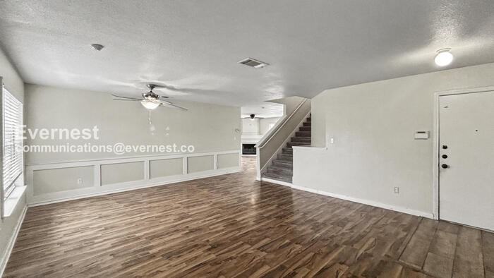 386 Siebert Dr - Photo 4 of 22