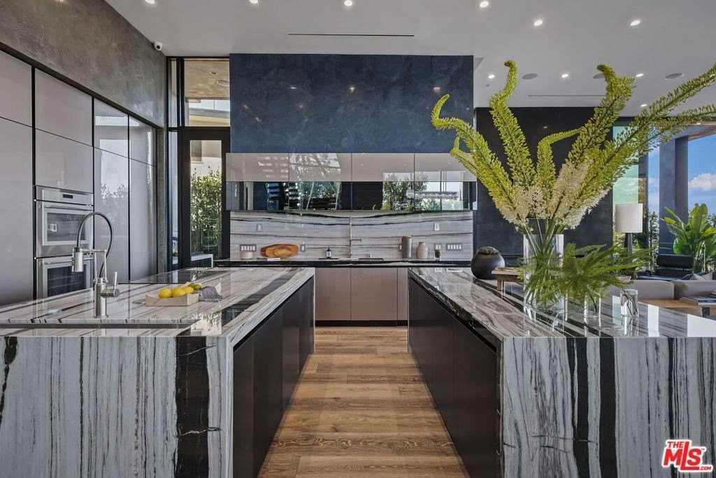 2304 1/2 Donella Cir - Photo 7 of 35