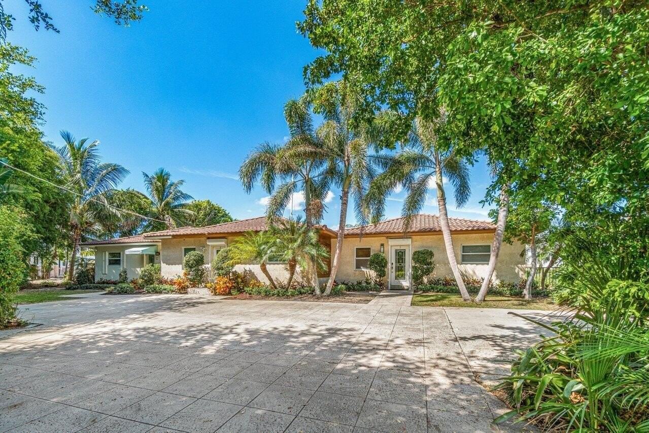 1124 Highland Beach Dr - Photo 2 of 30