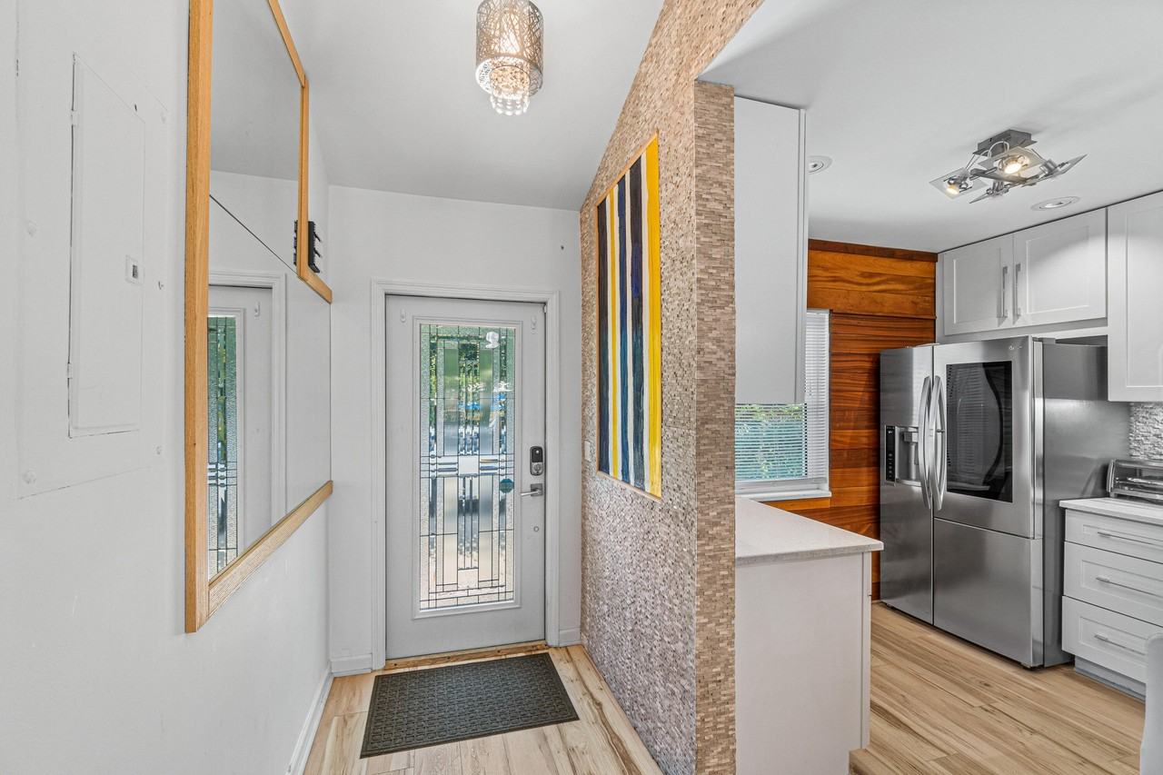 1124 Highland Beach Dr - Photo 3 of 30