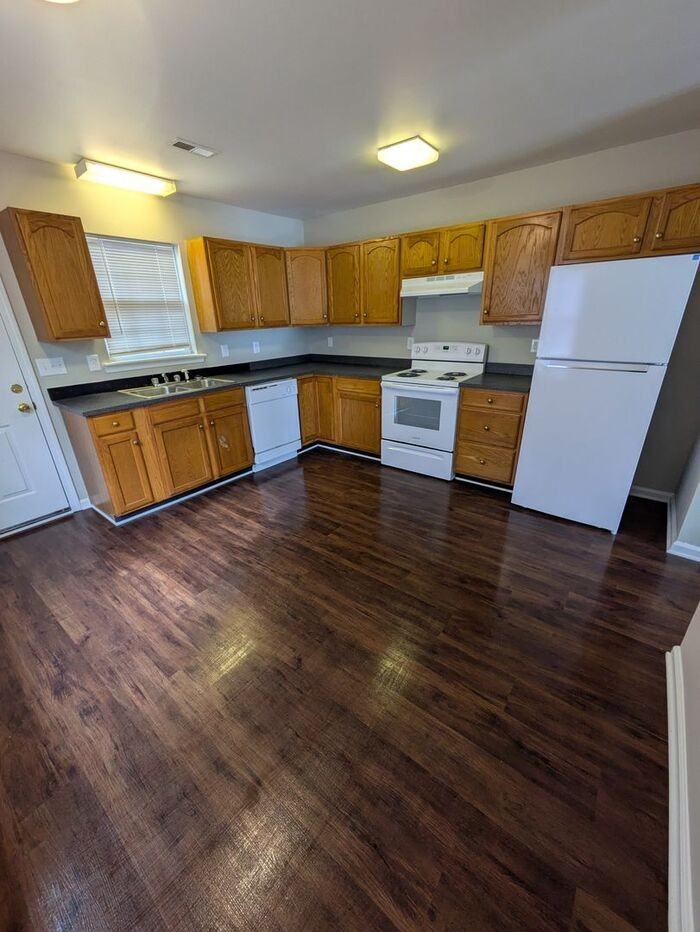 706 2nd Street Pl Sw - Photo 3 of 6