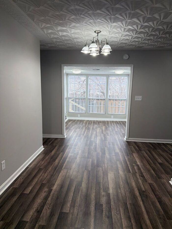 10521 Going Ct - Photo 6 of 16