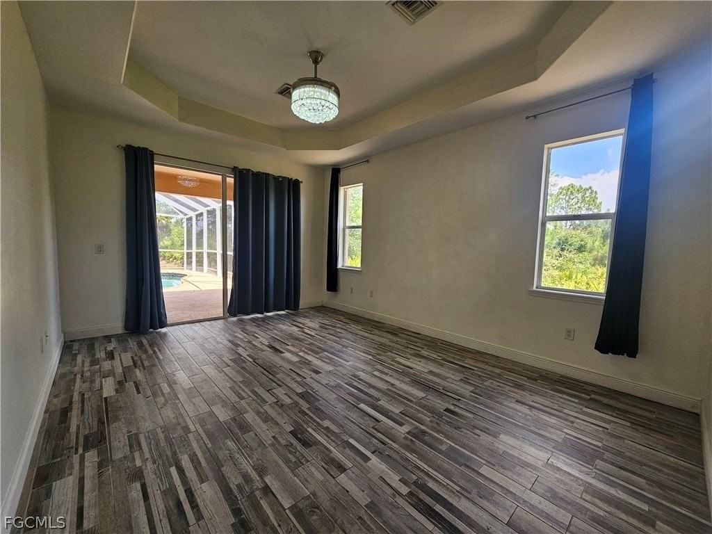 809 Lincoln Ave - Photo 3 of 21