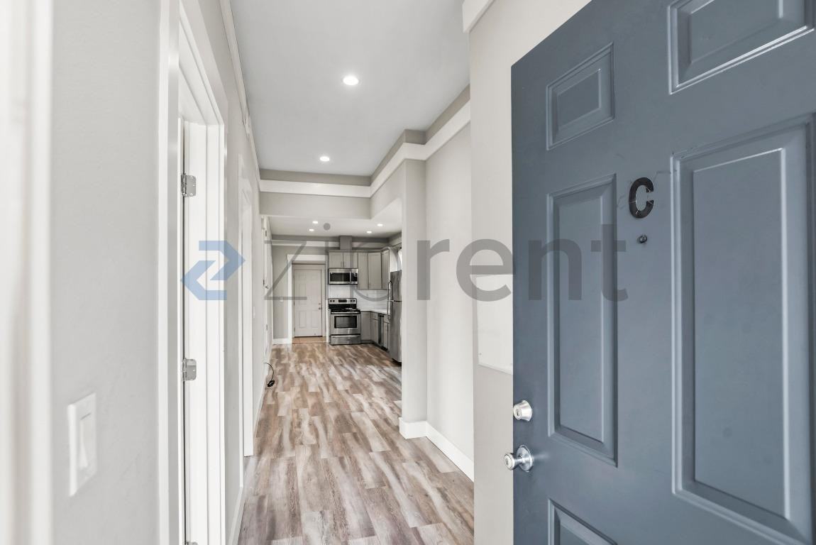 1701 Broadway #C - Photo 6 of 25