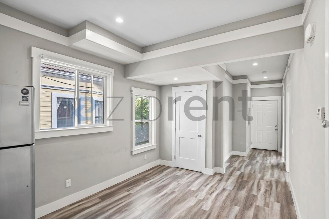 1701 Broadway #C - Photo 2 of 25