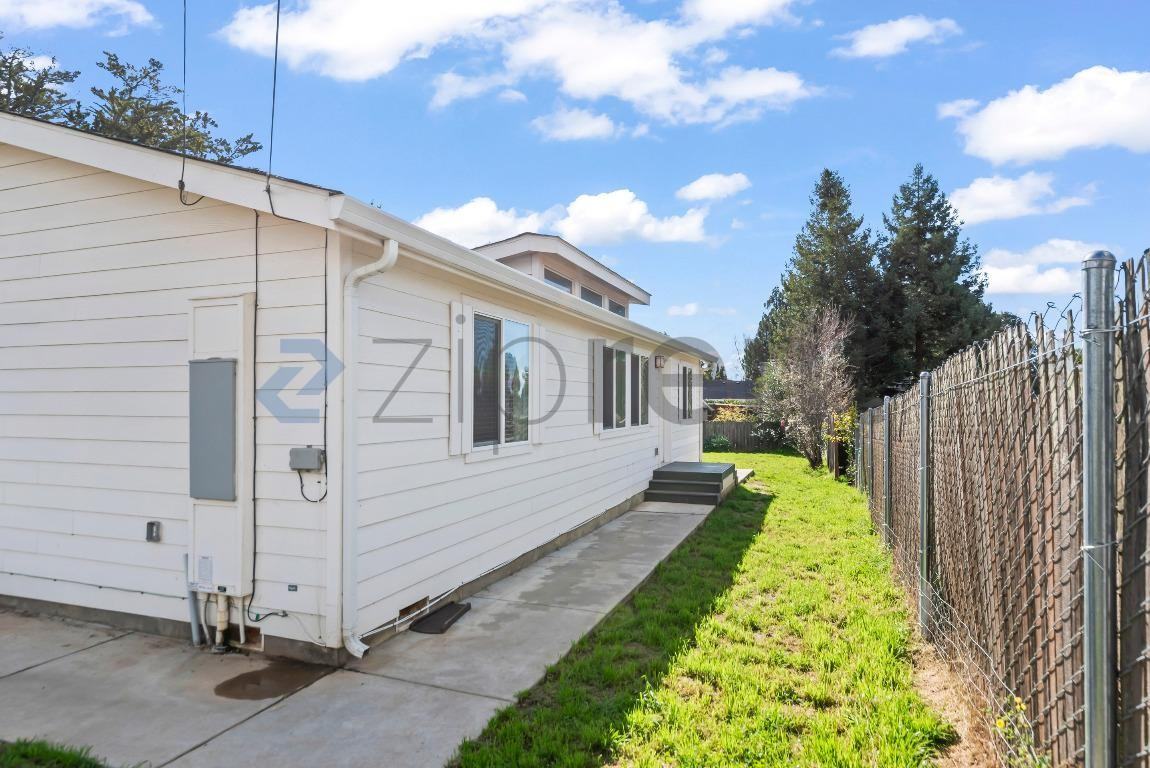 2838 Romagnolo St #A - Photo 5 of 26