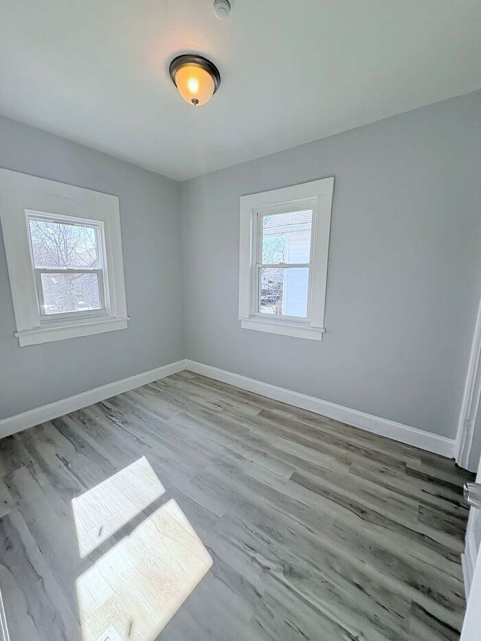 1029 E 17th Ave - Photo 6 of 9