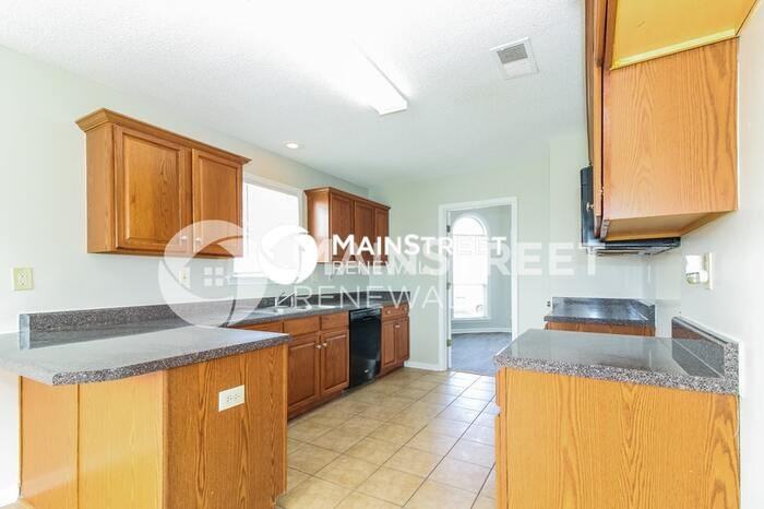 7299 Pinnacle Oaks Dr - Photo 7 of 17