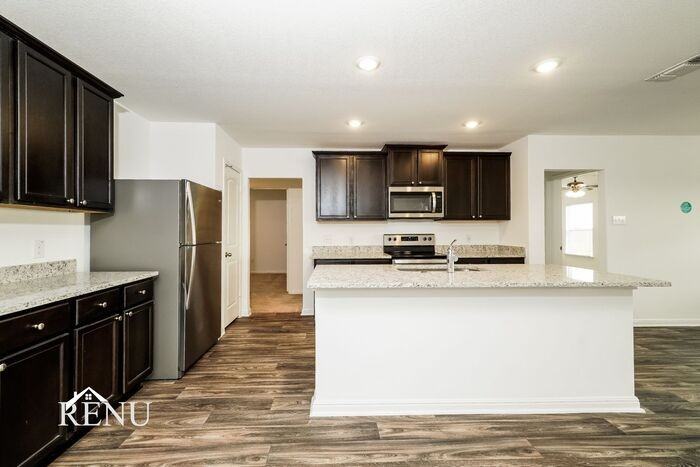 17049 Dusty Boots Ln - Photo 4 of 24