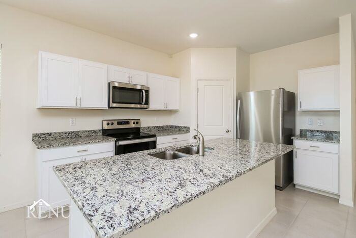 18392 N Los Gabrieles Way - Photo 3 of 24