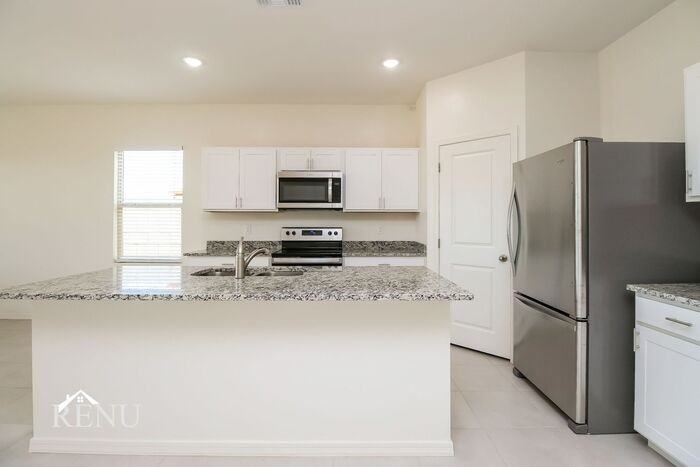 18392 N Los Gabrieles Way - Photo 4 of 24