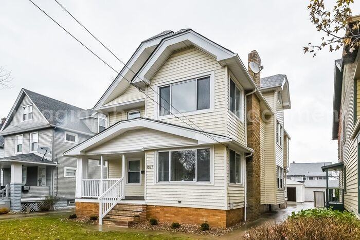 1657 Wagar Ave #2 - Photo 3 of 19