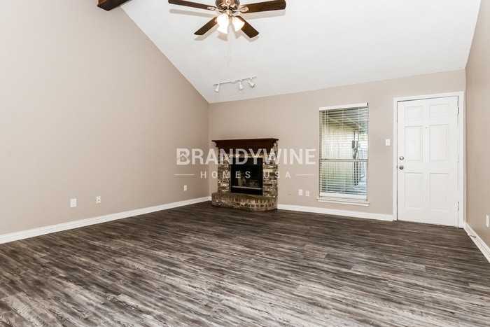 2305 Randi Rd - Photo 3 of 23