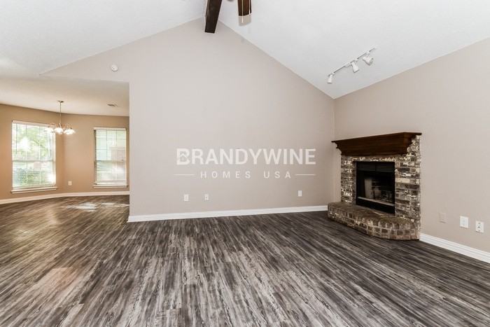 2305 Randi Rd - Photo 4 of 23