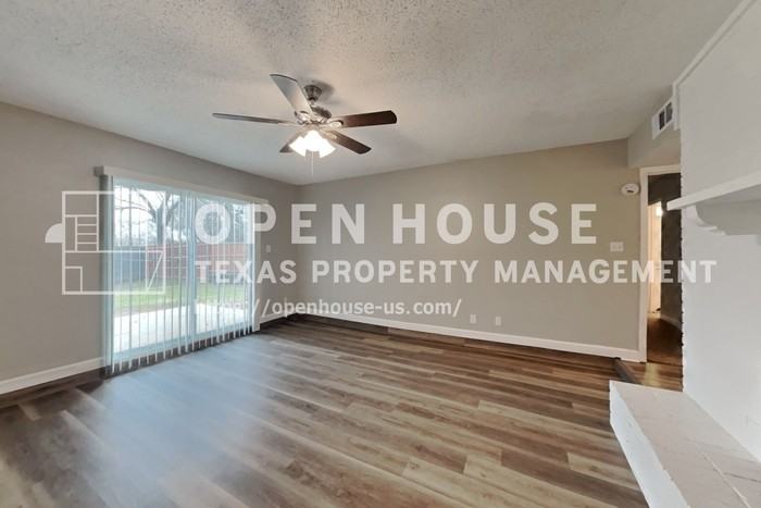 5618 Espanola Dr - Photo 5 of 20