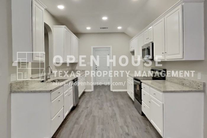 845 Royal Oak Ln - Photo 7 of 21