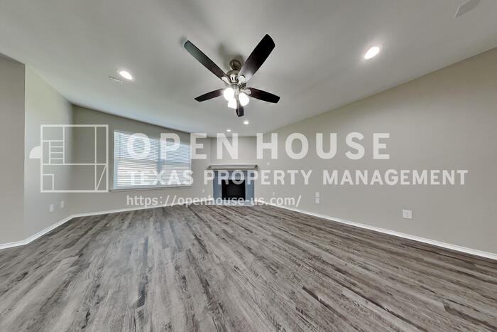 1403 Mammoth Cave Dr - Photo 5 of 23