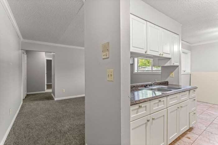 21620 Hillside Dr #1B - Photo 3 of 14