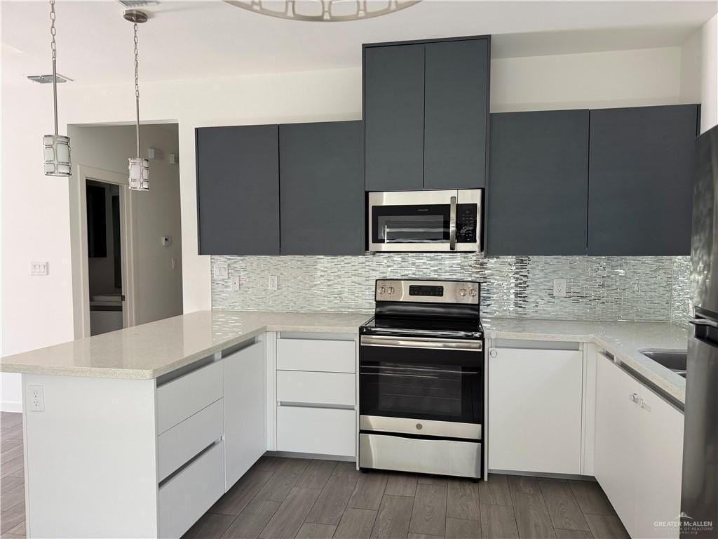 904 W Carmel Ave Apt 1 - Photo 3 of 10