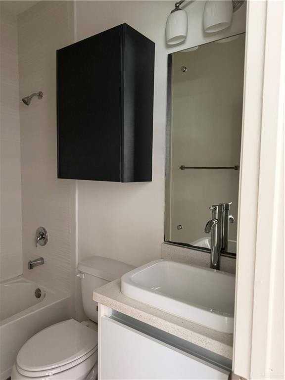 904 W Carmel Ave Apt 1 - Photo 7 of 10