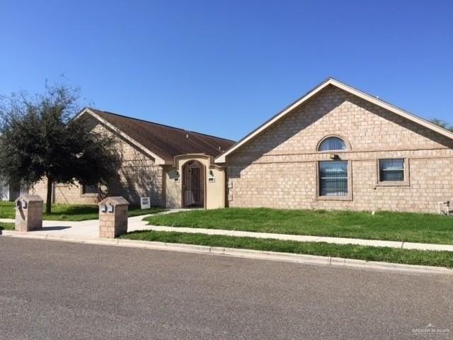 1811 Aruba Dr - Photo 2 of 17