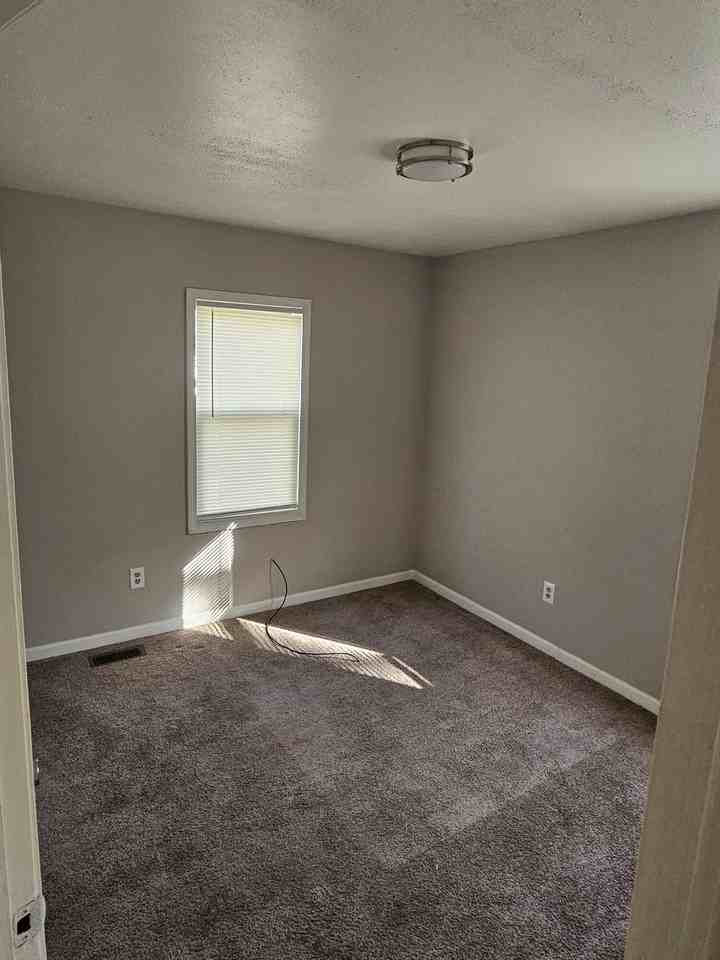 16888 Lenore - Photo 4 of 9