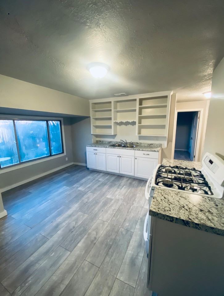 2915 Madison Ave (Upper) - Photo 5 of 9