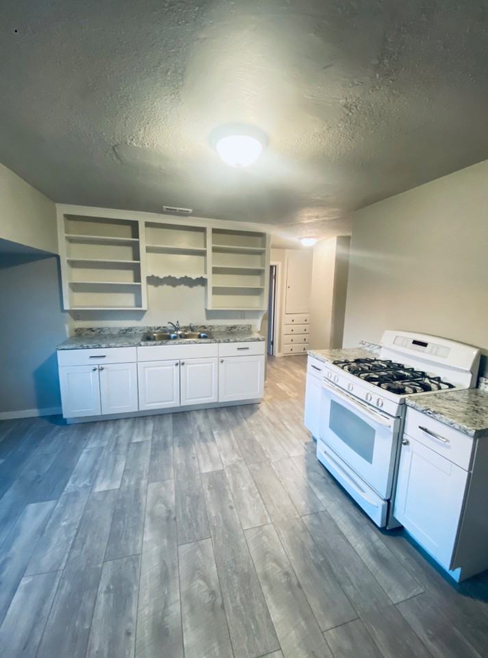 2915 Madison Ave (Upper) - Photo 6 of 9