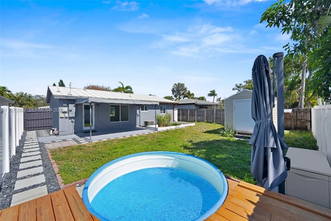 380 Nw 47th Ct #0 - Photo 3 of 14