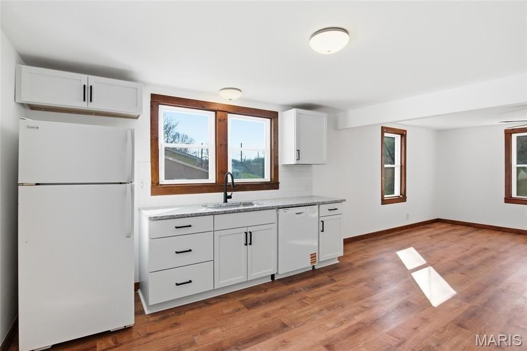 921 Vine St - Photo 5 of 21