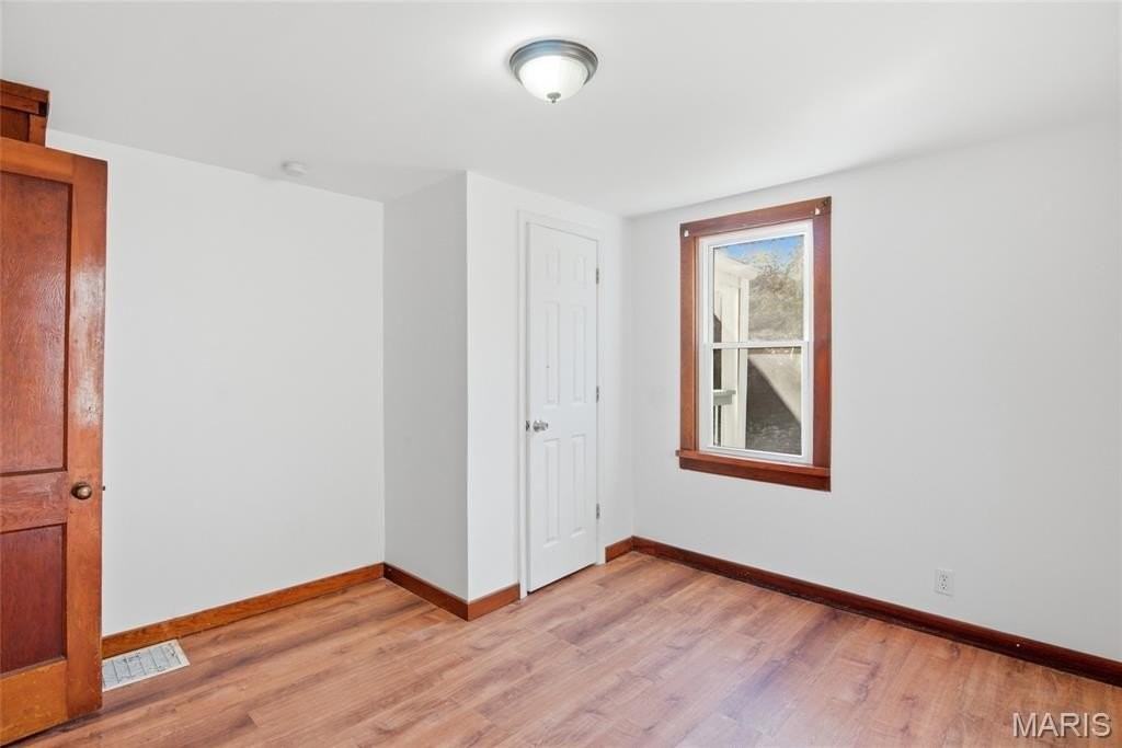 921 Vine St - Photo 7 of 21